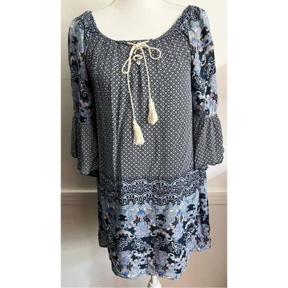 Altar'd State Tops - Altar’s State • Blue Navy Patterned Tunic